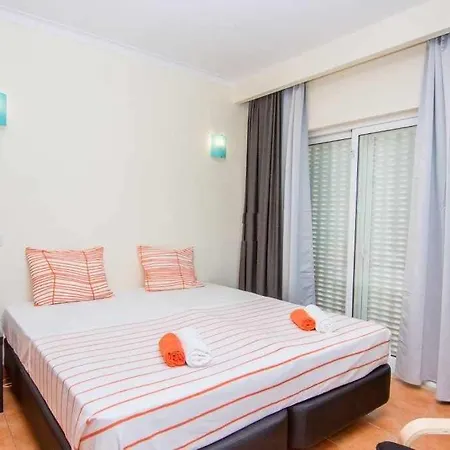 Sunhome Em בית הארחה