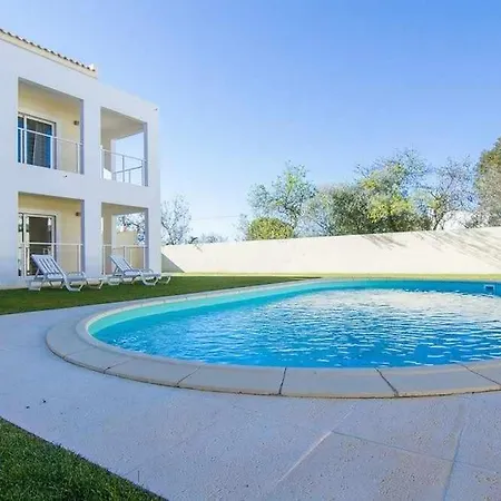 בית הארחה Sunhome Em פורטימאו