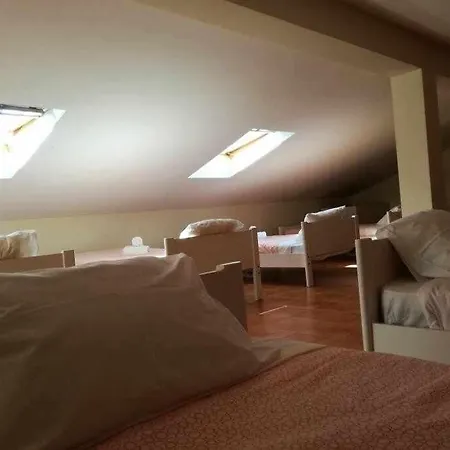 Sunhome Em בית הארחה *