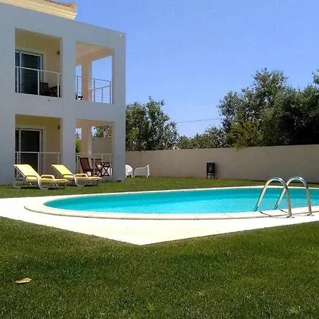Sunhome Em בית הארחה