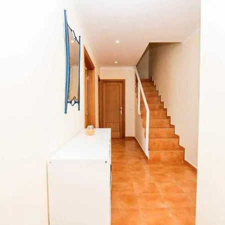 בית הארחה Sunhome Em