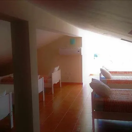 בית הארחה Sunhome Em *